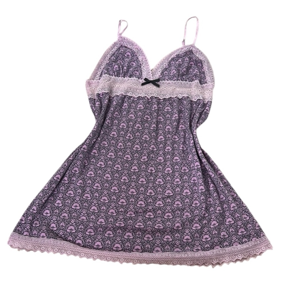 Elegant Pink Lace Nightgown